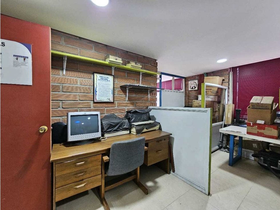 Venta de oficina en la Villa de Aburrá, Medellín — foto 2