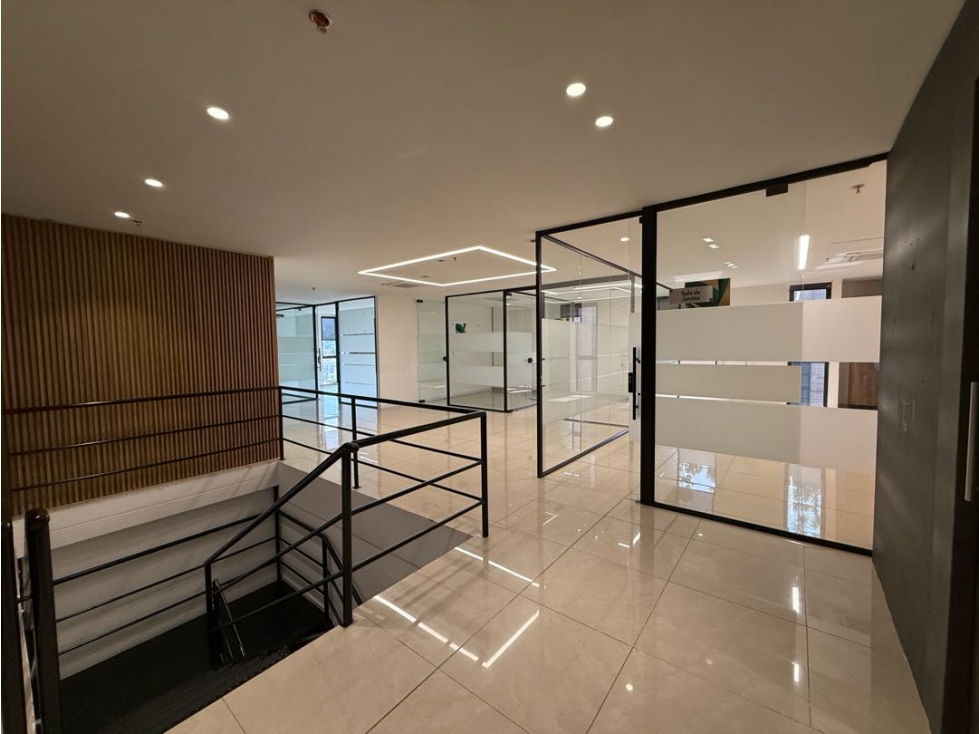 VENTA DE OFICINA EN MEDELLÍN- GUAYABAL