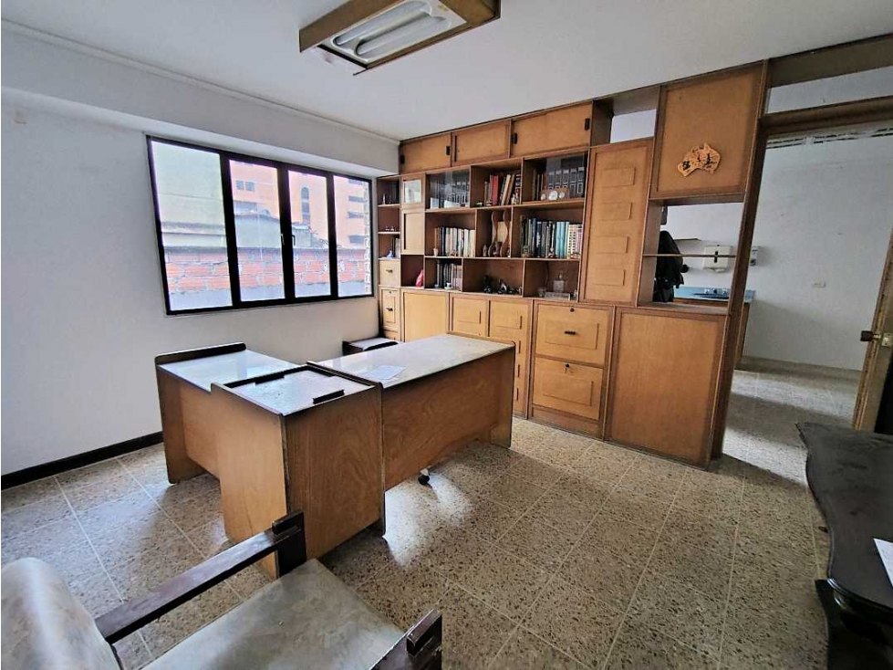 VENTA DE OFICINA EN MEDELLÍN SECTOR CENTRO