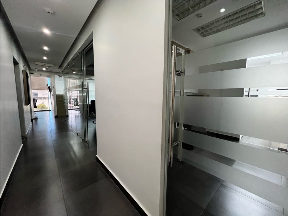Venta y/o alquiler de Oficina en Office One Tower - Calle 50 — foto 4