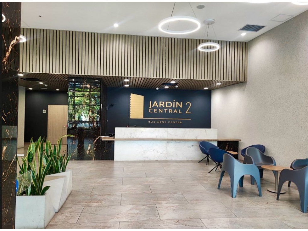 VENTA DE OFICINA JARDÍN PLAZA