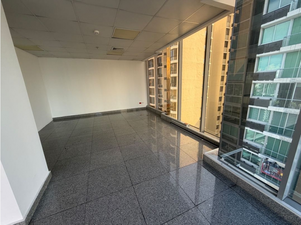 VENTA DE OFICINA OBARRIO 113m2 EN LA TORRE SFC JP - 2