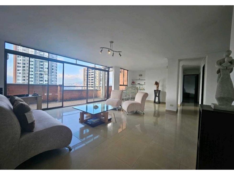 VENTA DE PENTHOUSE CON TERRAZA EN EL POBLADO.
