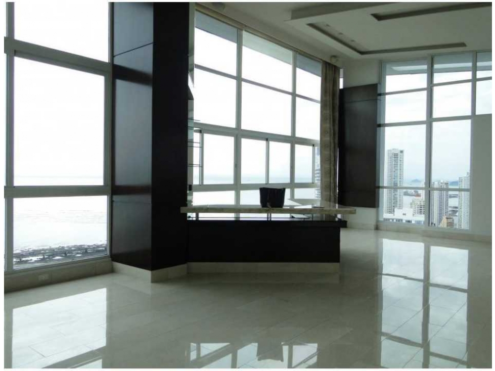 VENTA DE PENTHOUSE EN COCO DEL MAR PH PUNTARENAS