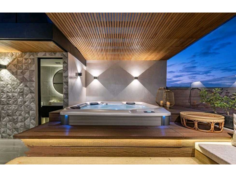 VENTA DE PENTHOUSE EN EL POBLADO, DECK, JACUZZI Y VISTA A MEDELLÍN. — foto 2