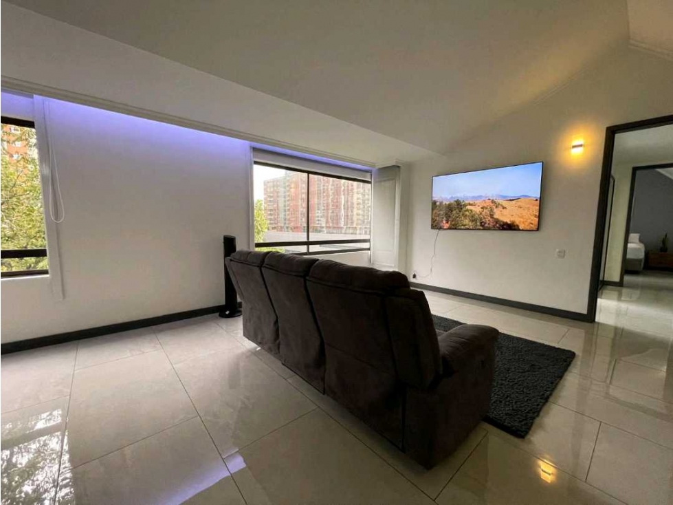 Venta de Penthouse en el Poblado, Santa María de los Ángeles, Medellín — foto 3