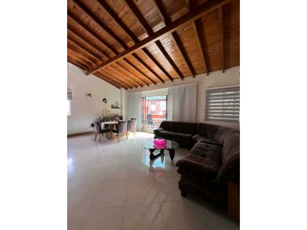 VENTA DE PENTHOUSE EN ENVIGADO, SECTOR JARDINES. — foto 4
