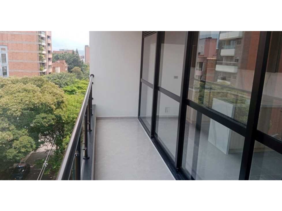 VENTA DE PENTHOUSE EN LA CASTELLANA, PARA ESTRENAR.