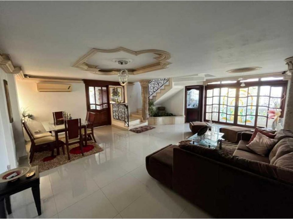 VENTA DE PENTHOUSE EN LA CUMBRE