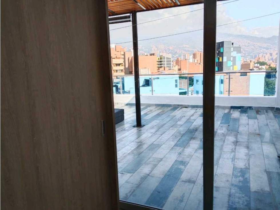 Venta de penthouse en Laureles con terraza y jacuzzi, Medellín,