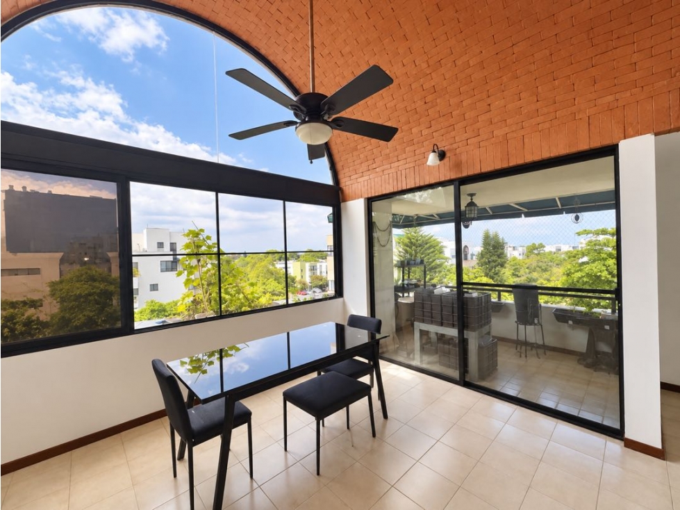 VENTA DE PENTHOUSE EN MULTICENTRO AMOBLADO- CALI