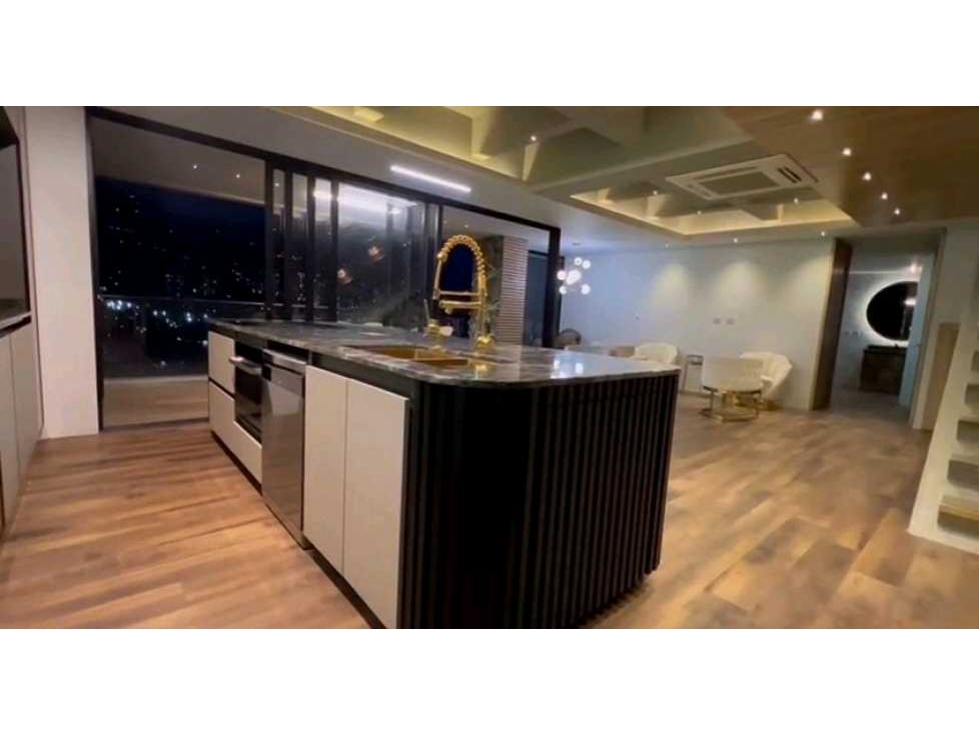 VENTA DE PENTHOUSE NUEVO DE LUJO EN LAS PALMAS, MEDELLÍN — foto 3