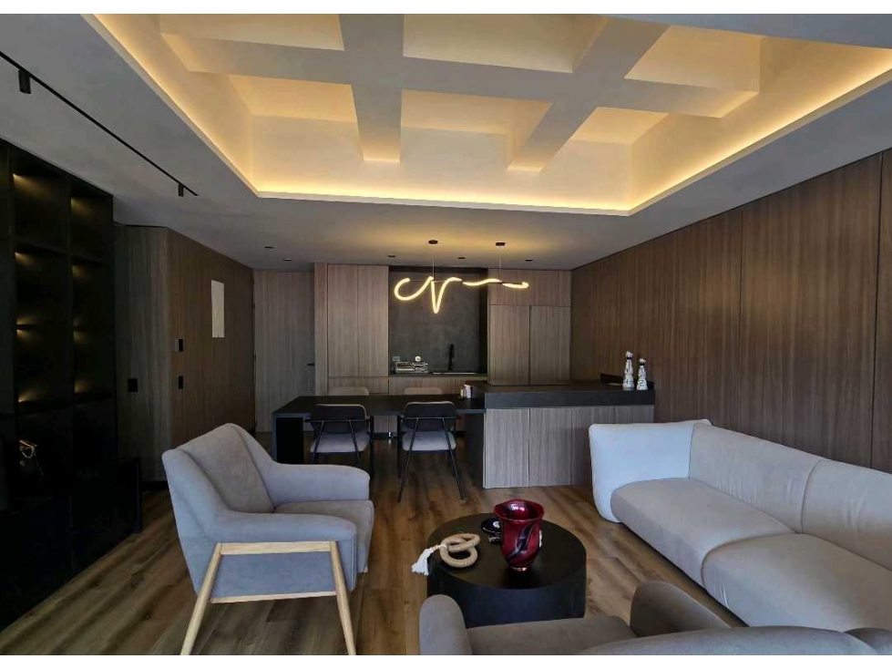 Venta de PH Dúplex amoblado en la Loma de Los Mesa, Envigado.