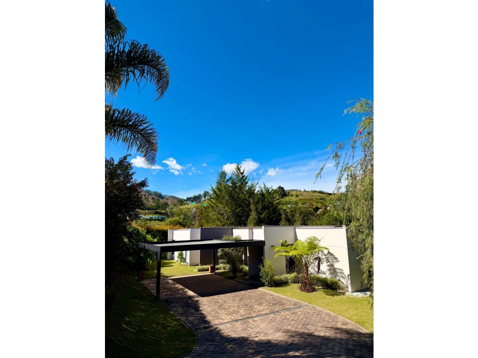 Venta de preciosa casa campestre , en parcelación exclusiva El Retiro — foto 2