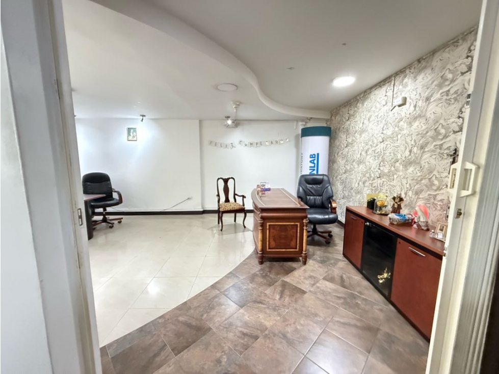 Venta de propiedad comercial en Ciudadela Los Alamos, esquinera - 4