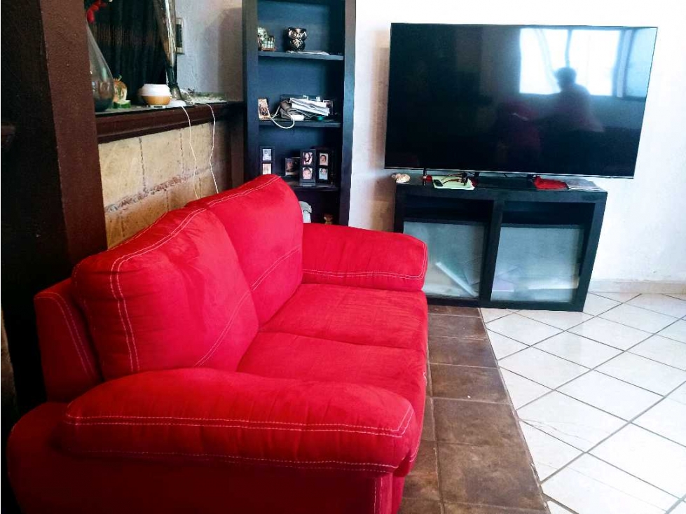 VENTA DE PROPIEDAD CON 5 DEPARTAMENTOS Y 4 LOCALES COMERCIALES — foto 5
