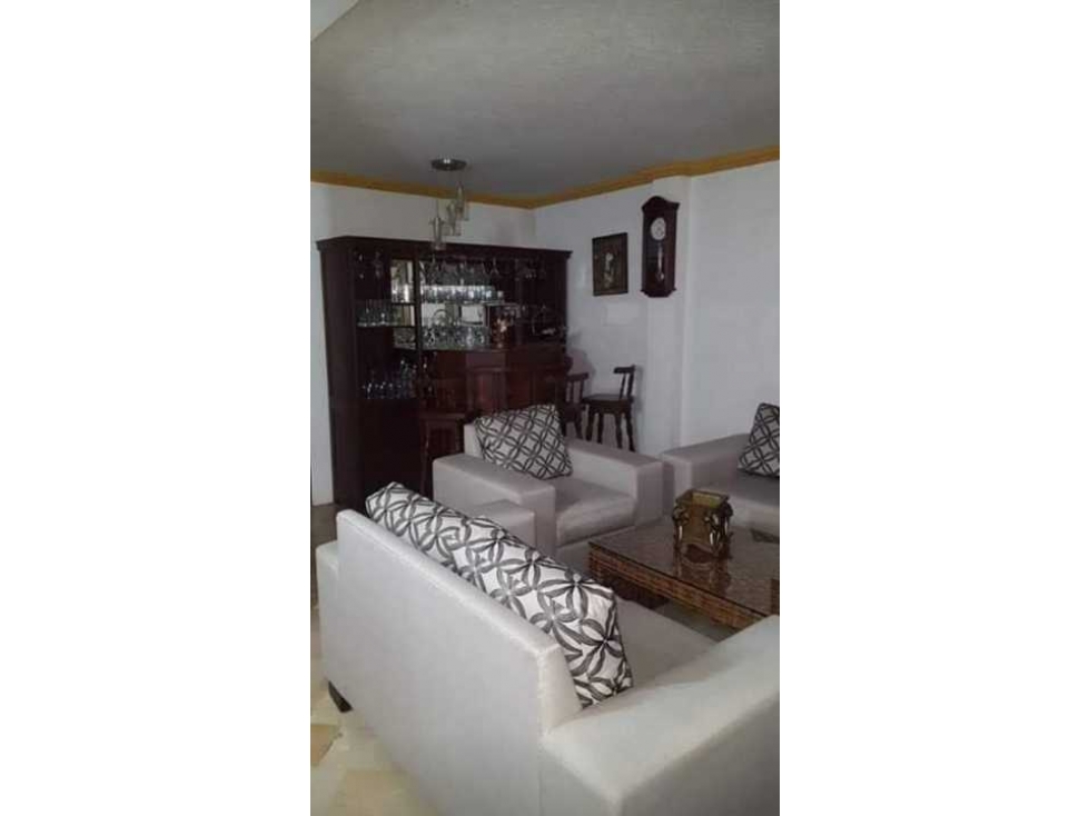Venta, Casa Esquinera Comercial Semiamoblada, Cdla. Abel Gilbert 3 - 4
