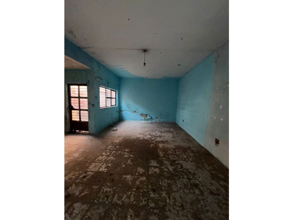 VENTA DE PROPIEDAD PARA REMODELAR EN@EL@CENTRO DE TLAQUEPAQUE, JAL. - 4