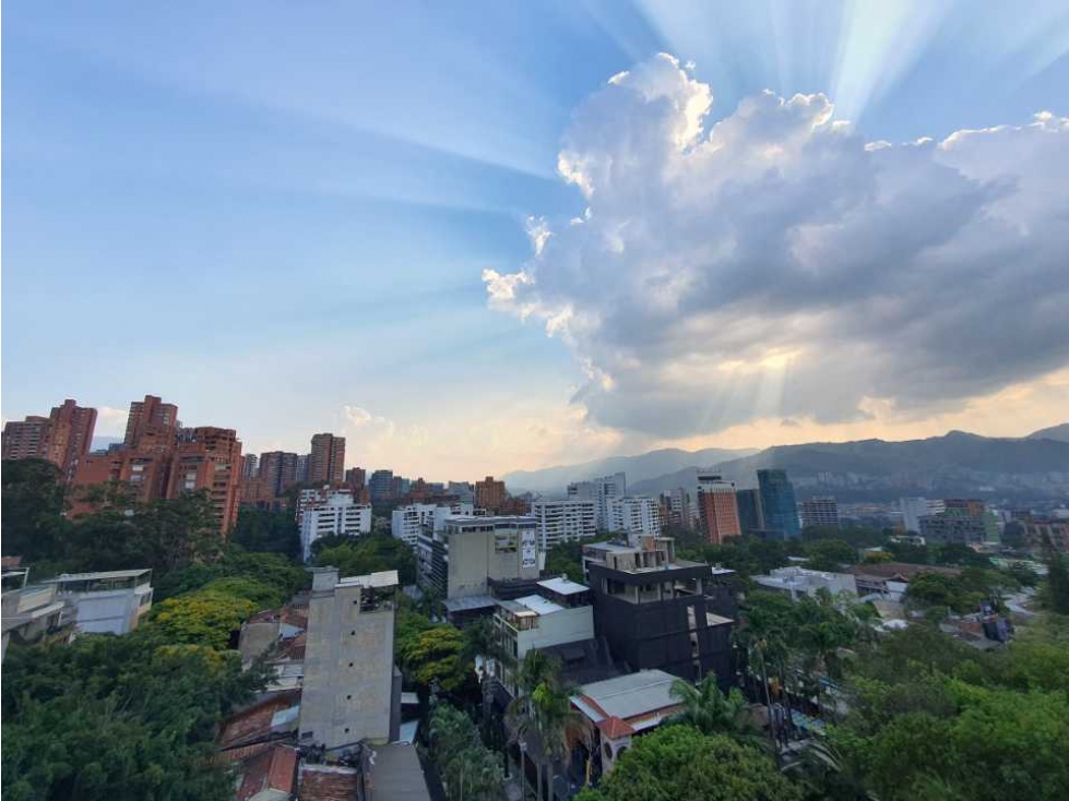 VENTA DE SUITE EN HOTEL DEL POBLADO, PARQUE LLERAS