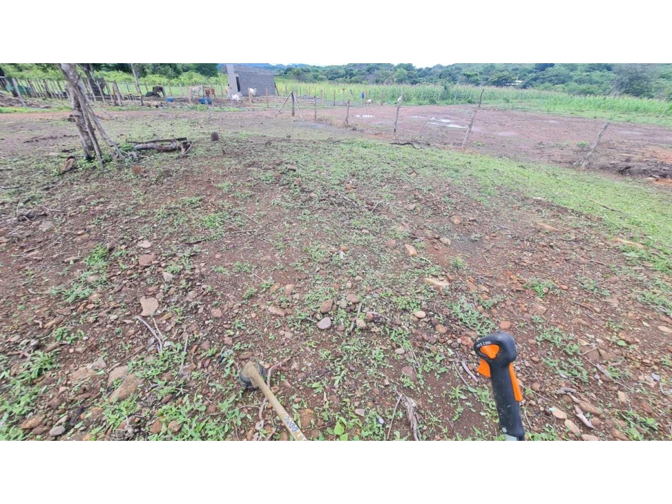 VENTA DE TERRENO - 4