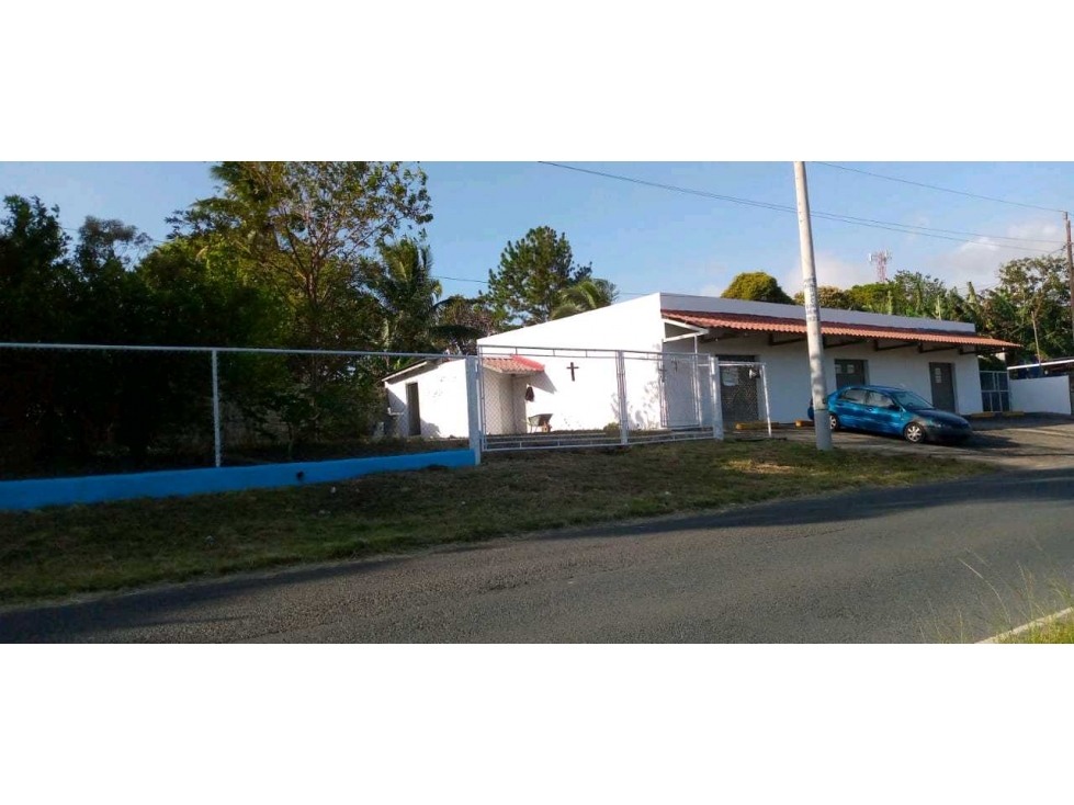 Venta de Terreno con Nave industrial y locales 1600mtrs - 1