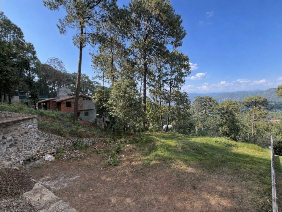 VENTA DE TERRENO CON VISTAS AL VALLE | AVANDARO