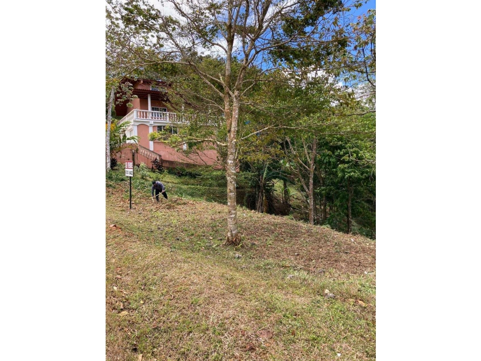 VENTA DE TERRENO EN ALTOS DE CERRO AZUL 2080M2 NRR - 4