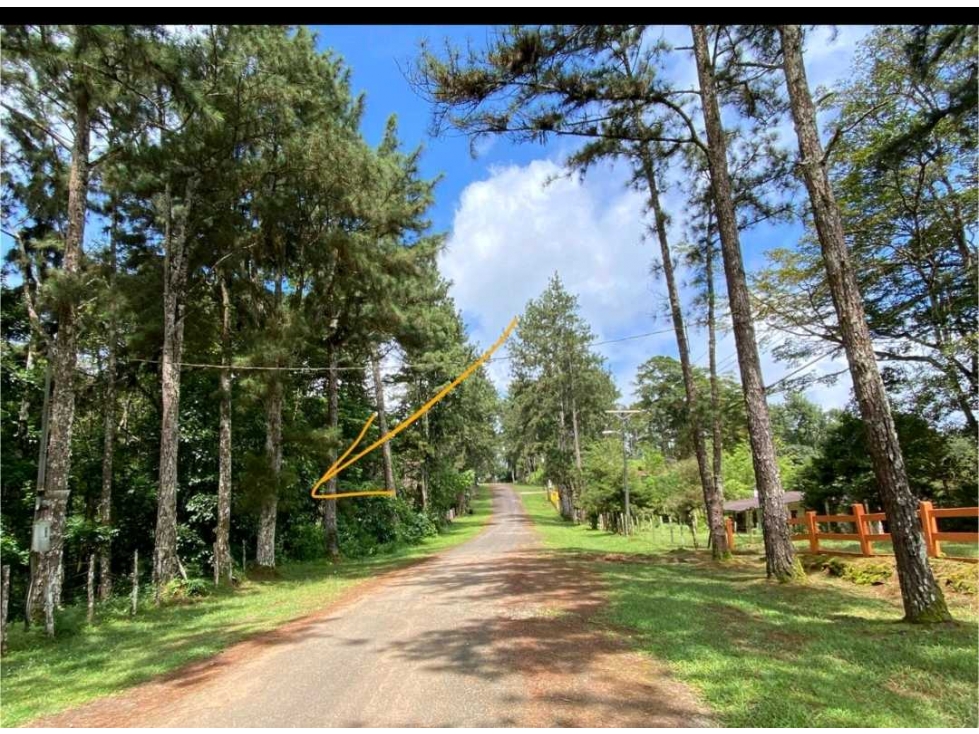 VENTA DE TERRENO EN ALTOS DE CERRO AZUL 1244.27M2 NRR - 2