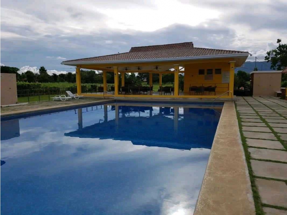VENTA DE TERRENO EN CHAME PH LA COLONIA, ES UN ENCANTO - 1
