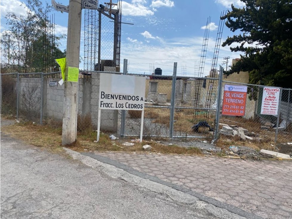 Venta de Terreno en Esquina en Pachuquilla para casa o negocio - 1