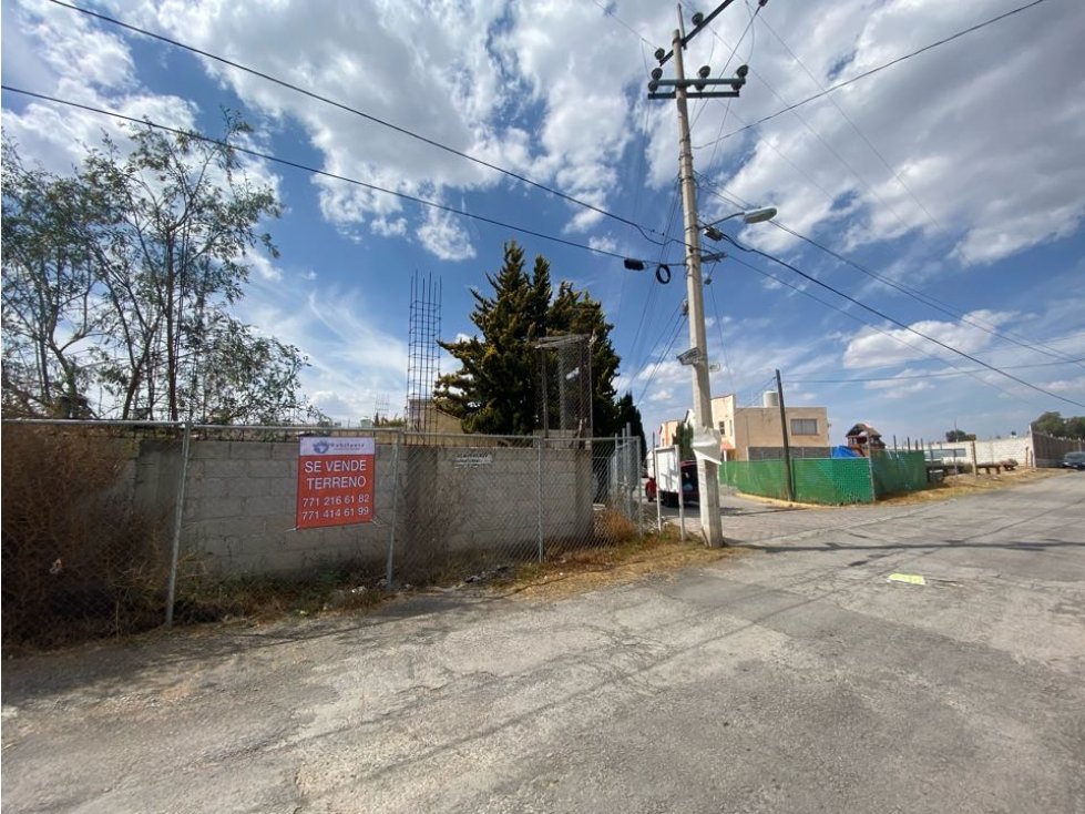 Venta de Terreno en Esquina en Pachuquilla para casa o negocio - 3