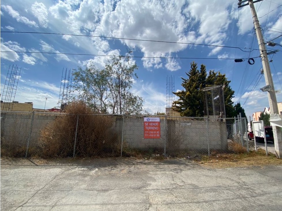 Venta de Terreno en Esquina en Pachuquilla para casa o negocio - 4
