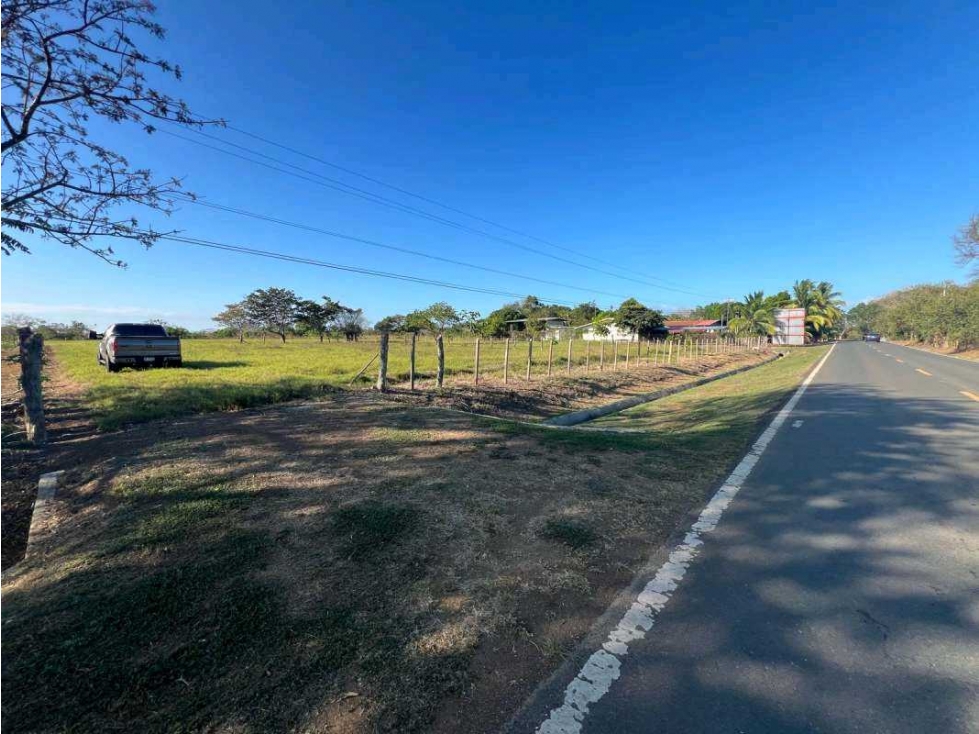 VENTA DE TERRENO EN PEDASI LOS SANTOS 15,276M2 - 1