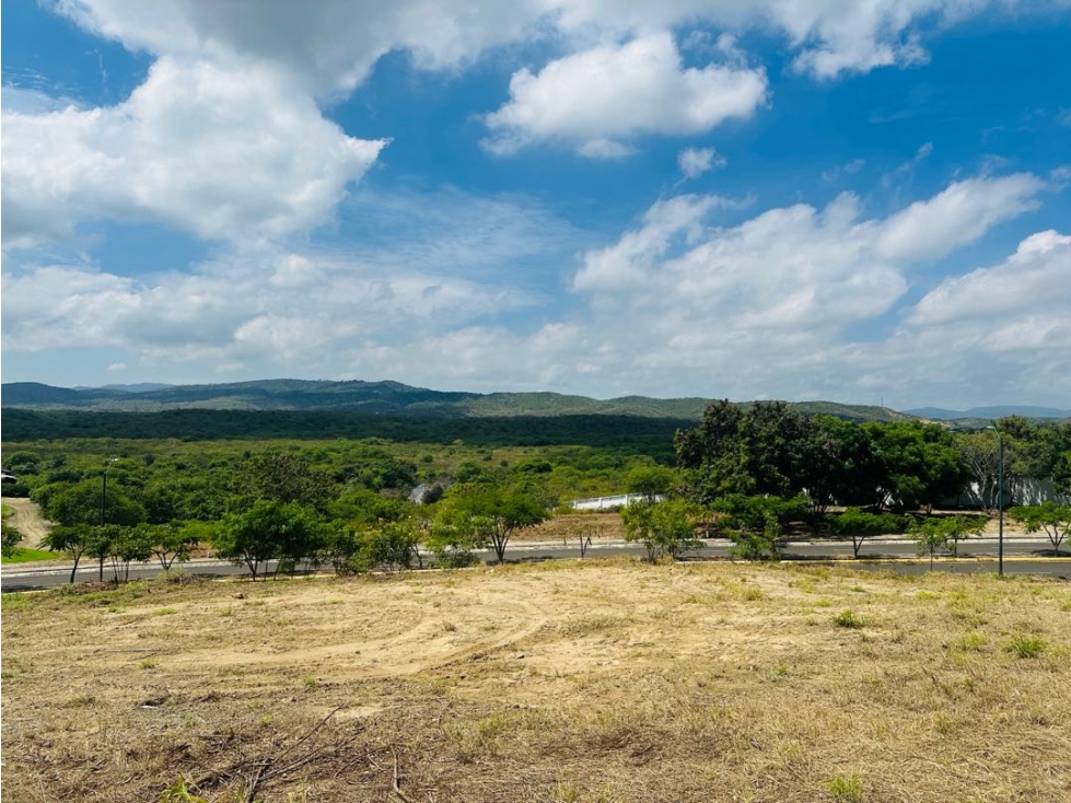 Terreno pendiente positiva de venta Urb. Montecristi Golf Club-Manabí. — foto 2