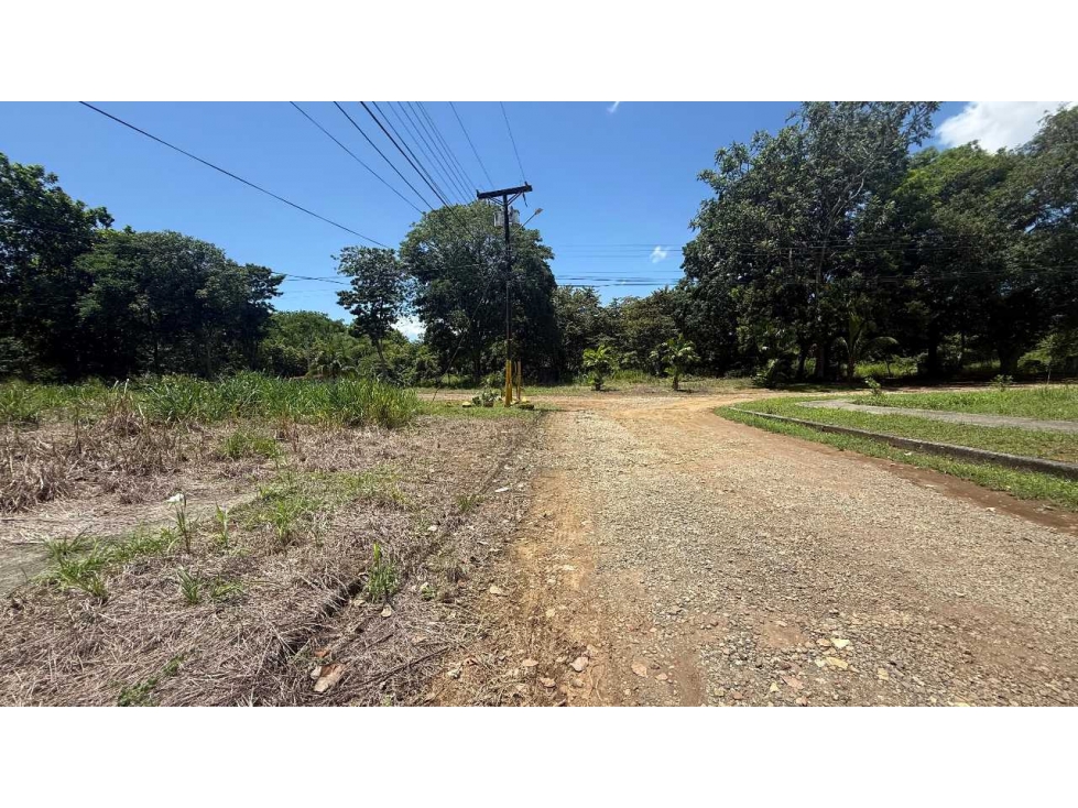 VENTA DE TERRENO ESQUINA 991.74 M2 CERCA DE LA VIA INTERAMERICANA — foto 6