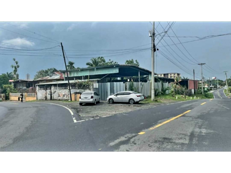 Venta de Terreno esquinero techado de 1.125 mts en Parque Lefevre - 2