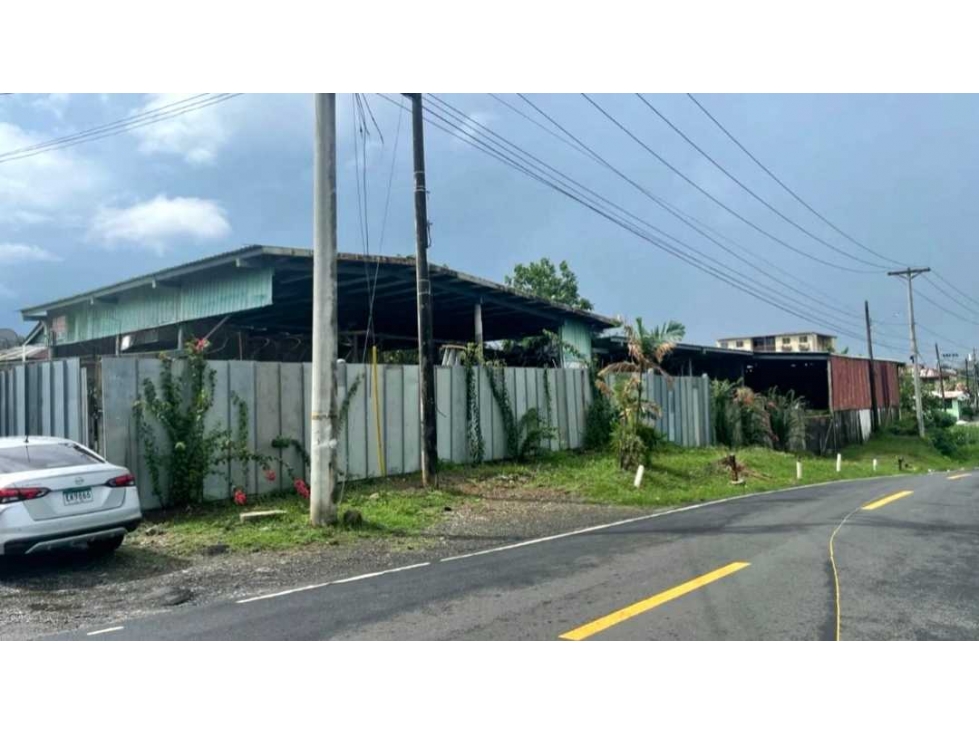 Venta de Terreno esquinero techado de 1.125 mts en Parque Lefevre - 1