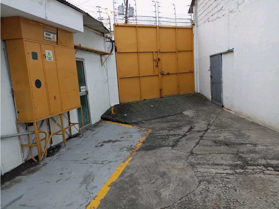 Venta de Terreno con Galpón Mapasingue Este