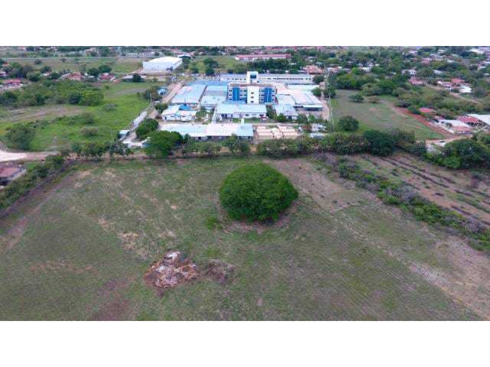 VENTA DE TERRERO EN AGUADULCE TOTALMENTE PLANO a 60 x mt2 NEGOCIABLE — foto 3