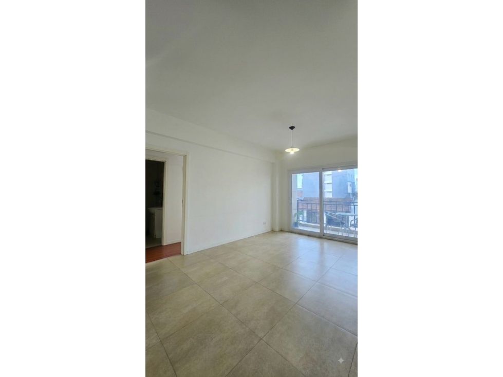 ALQUILER DEPARTAMENTO 2 AMBIENTES C/COCHERA CHAUVIN - 2