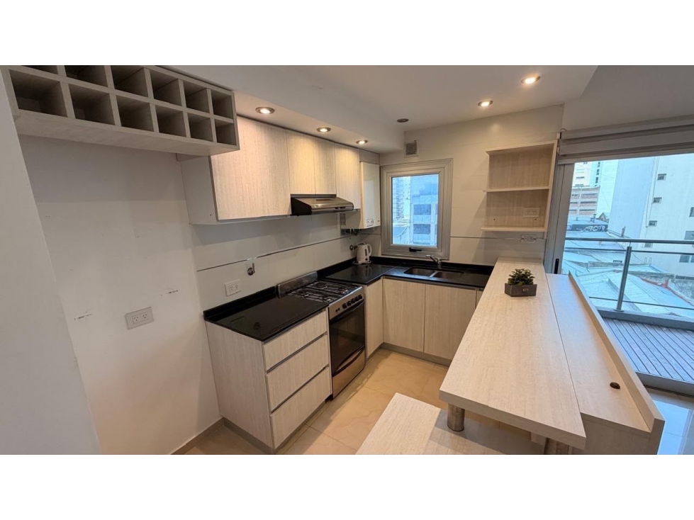 VENTA DEPARTAMENTO 2 AMBIENTES CON BALCON SALIENTE - 6