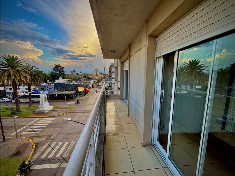 VENTA Departamento 3 ambientes San Martín y Humberto — foto 3