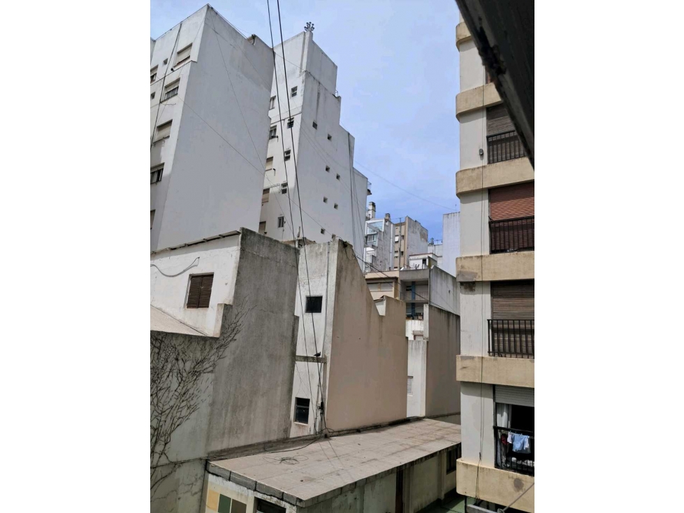 VENTA departamento ambiente y medio zona centro / Plaza Colon — foto 5