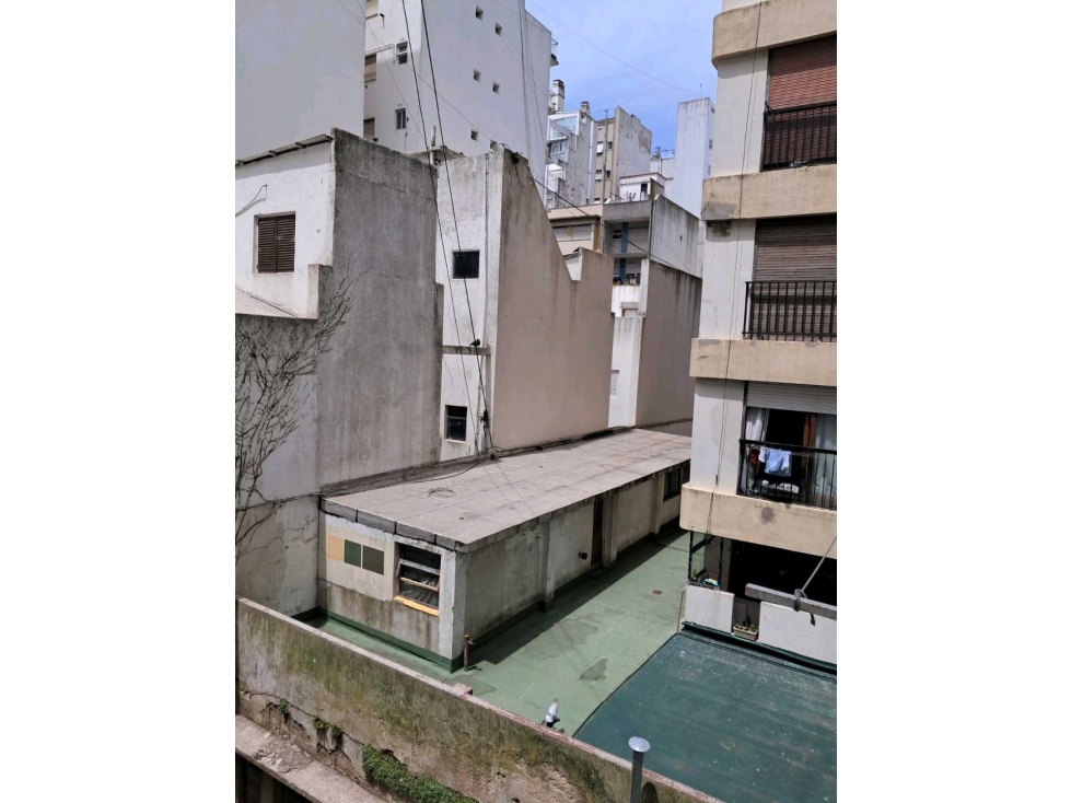 VENTA departamento ambiente y medio zona centro / Plaza Colon — foto 6