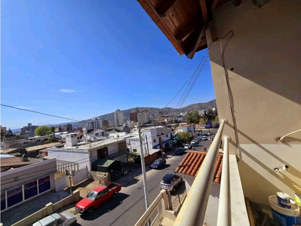 VENTA | Departamento céntrico con cochera y piletaExcelente departame — foto 2