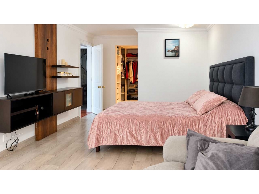 Venta Departamento Cumbaya Urbanización Vista Grande con jardin - 5