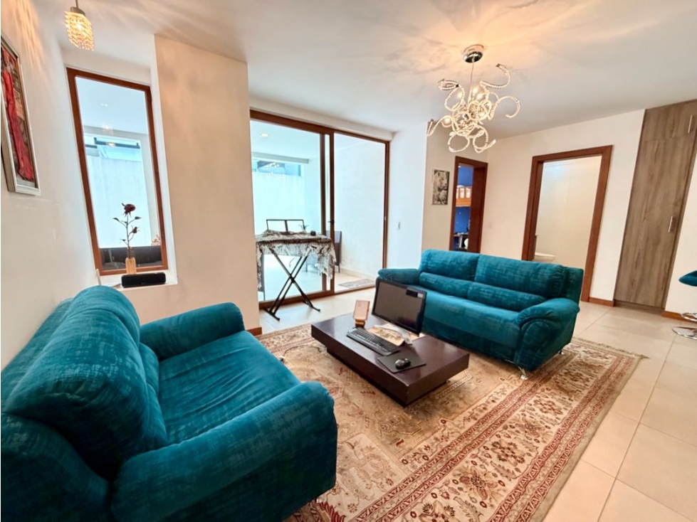 Venta Depar Urbanización OPORTUNIDAD + Patio 61 m2 CUMBAYA — foto 3