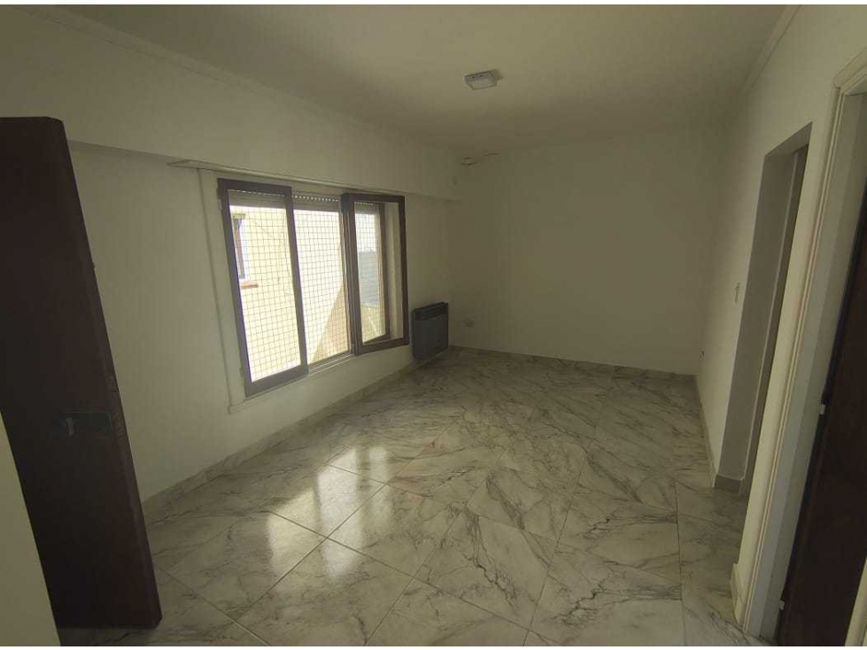 VENTA DEPTO 2 AMB - SAN JUAN 249 - 1 PISO CONTRAFRENTE LUMINOSO — foto 4
