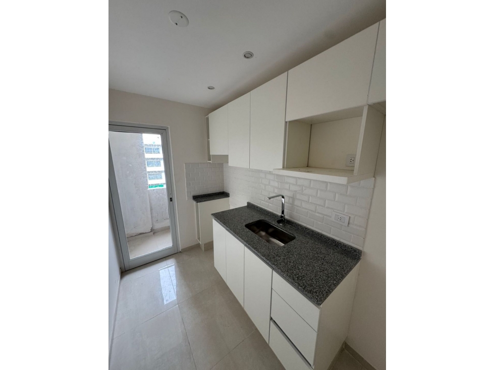 Venta depto 2 dormitorios con cochera . — foto 4