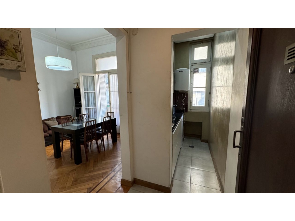 Venta dos ambientes sobre esquina - Edificio Historico - Centro - 3
